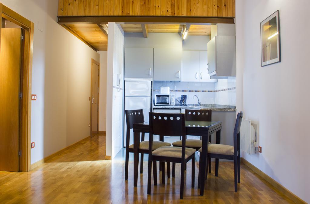 Apartamentos Cean Bermudez Хіхон Екстер'єр фото