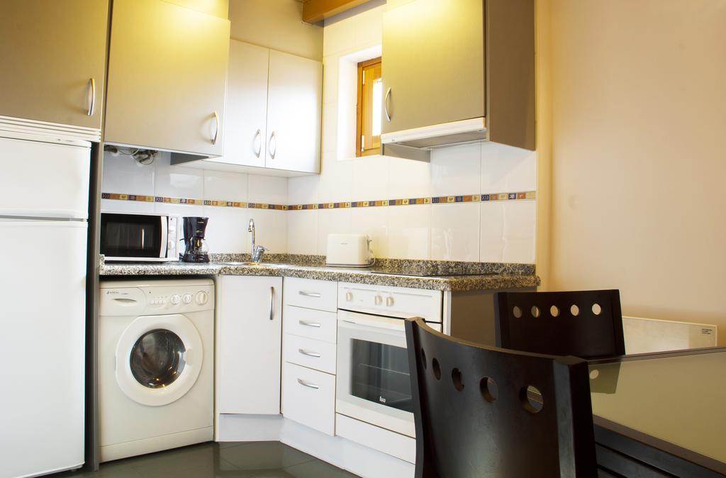 Apartamentos Cean Bermudez Хіхон Екстер'єр фото